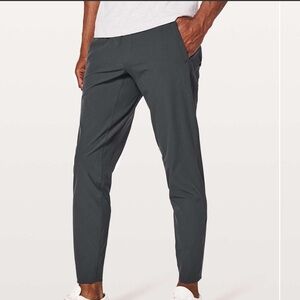 Lululemon Men’s In Mind Pant 30”